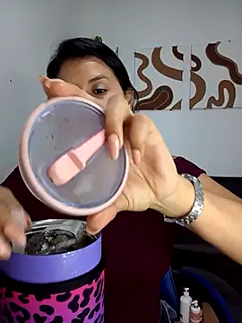 elena jonees online show from March 31, 8:53 pm