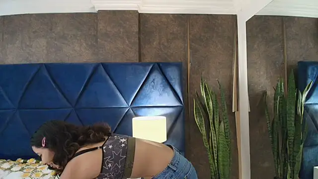 Snapshot of Akane_Uwu chatting on September 30, 6:24 pm Akane Uwu online show from September 30, 6:24 pm