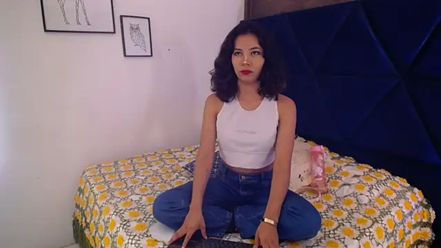 Snapshot of Akane_Uwu chatting on October 8, 5:50 pm Akane Uwu online show from October 8, 5:50 pm