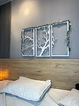 Valery Evaans online show from March 6, 4:07 am