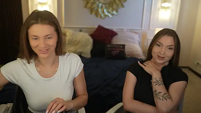 Julia  Star  online show from July 14, 11:37 am