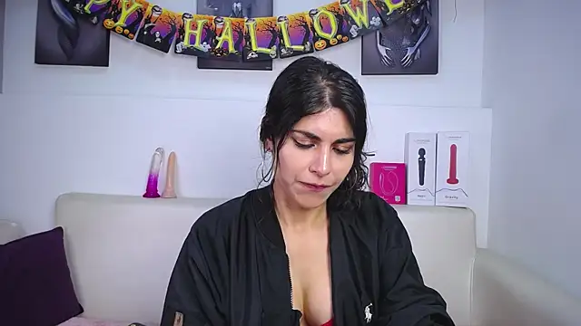 Snapshot of Harmony_Hills chatting on October 30, 2:07 pm Harmony Hills online show from October 30, 2:07 pm