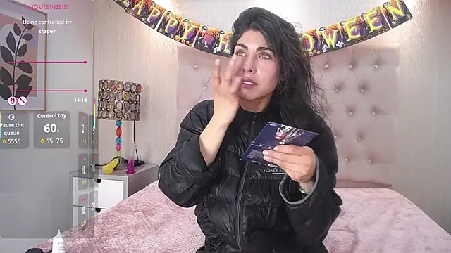 Snapshot of Harmony_Hills chatting on October 19, 4:53 pm Harmony Hills online show from October 19, 4:53 pm