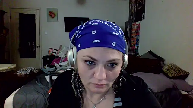sophiarica online show from March 19, 4:28 am