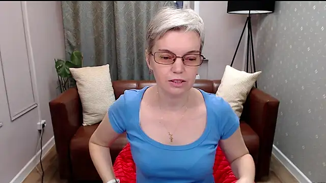 Snapshot of Cutie_Erikaa1 chatting on October 19, 2:46 am Cutie Erikaa1 online show from October 19, 2:46 am