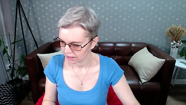 Snapshot of Cutie_Erikaa1 chatting on September 14, 2:20 am Cutie Erikaa1 online show from September 14, 2:20 am