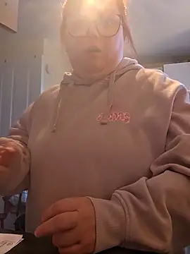 SassyTallulahMae online show from November 29, 1:15 pm