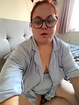 Snapshot of SassyTallulahMae chatting on September 13, 10:45 am SassyTallulahMae online show from September 13, 10:45 am