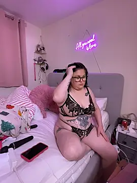 SassyTallulahMae online show from January 7, 9:29 pm