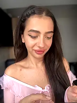 LaraVegas  online show from October 26, 8:21 am