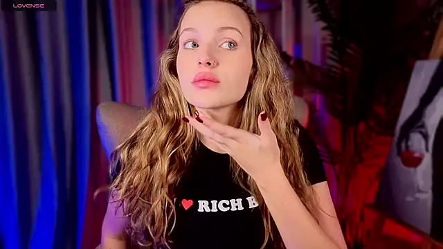 Snapshot of ElizavecaSunrise chatting on September 29, 2:00 pm ElizavecaSunrise online show from September 29, 2:00 pm