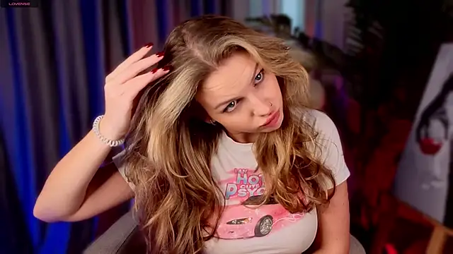 Snapshot of ElizavecaSunrise chatting on September 26, 10:02 am ElizavecaSunrise online show from September 26, 10:02 am