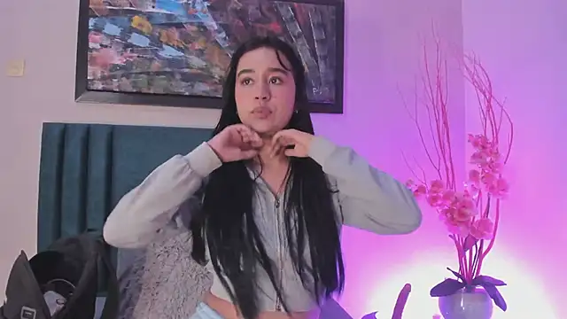 LaraGoldd online show from September 25, 12:54 am