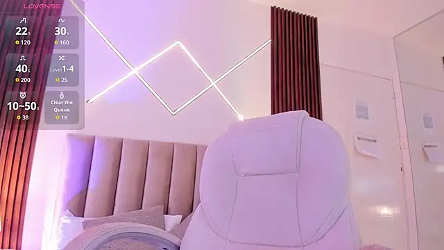 Snapshot of alisson_sanders chatting on October 15, 1:14 pm alisson sanders online show from October 15, 1:14 pm