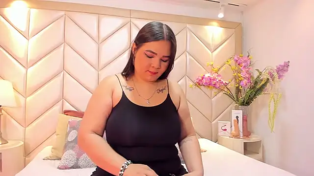 Snapshot of KatyaPittman chatting on October 25, 7:54 pm KatyaPittman online show from October 25, 7:54 pm