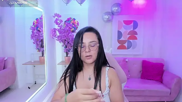 Tiara rr online show from September 20, 7:45 pm