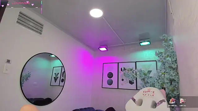 Tiara rr online show from March 8, 3:43 am