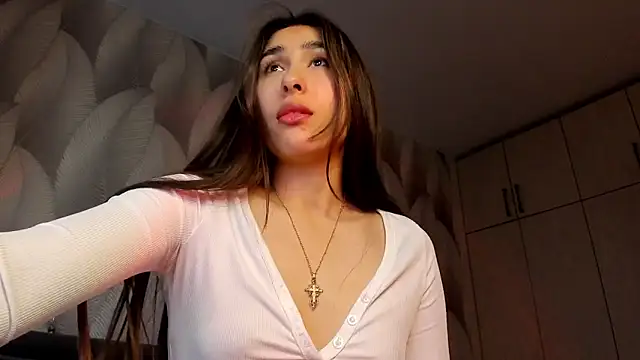 Snapshot of Bambiii_bby chatting on October 29, 2:38 am Bambiii bby online show from October 29, 2:38 am