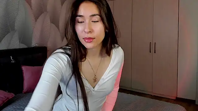 Bambiii bby online show from December 21, 3:33 am