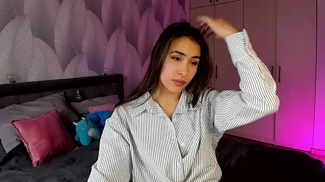 Snapshot of Bambiii_bby chatting on October 26, 2:40 am Bambiii bby online show from October 26, 2:40 am