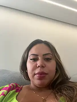 lariic online show from February 27, 2:50 pm