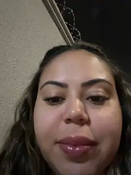 lariic online show from March 29, 11:59 pm