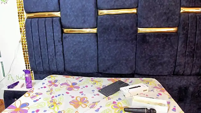 Snapshot of skaysanchez1 chatting on October 4, 8:46 pm skaysanchez1 online show from October 4, 8:46 pm