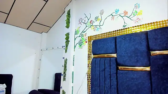 Snapshot of skaysanchez1 chatting on October 7, 7:40 pm skaysanchez1 online show from October 7, 7:40 pm