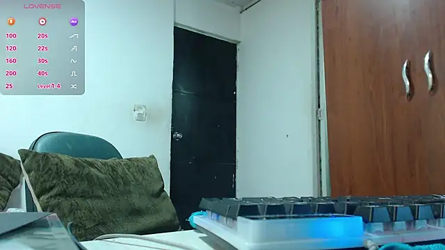 carolina linarez69 online show from March 22, 1:33 am