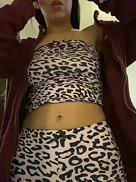kittyprettybby online show from May 23, 3:54 pm