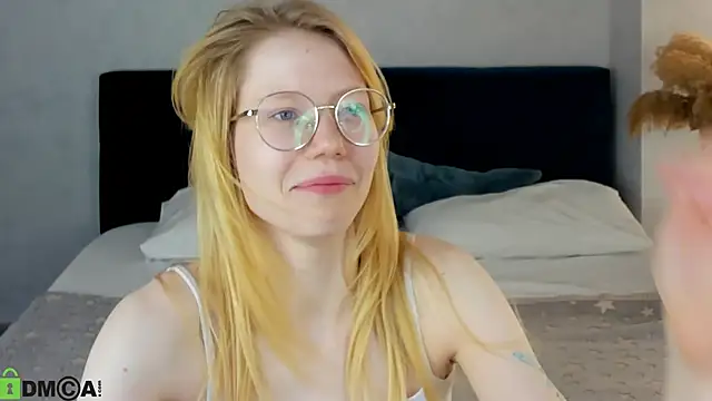 Esme Runn online show from June 15, 3:07 am