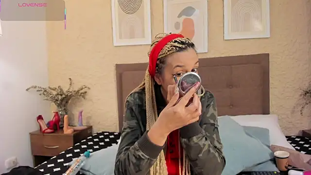 Snapshot of CarolinaGlamour chatting on September 30, 3:12 am CarolinaGlamour online show from September 30, 3:12 am