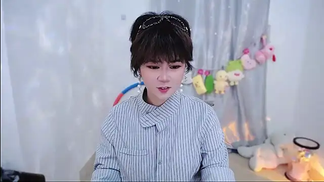 Snapshot of Fan_ting chatting on October 25, 2:41 am Fan ting online show from October 25, 2:41 am