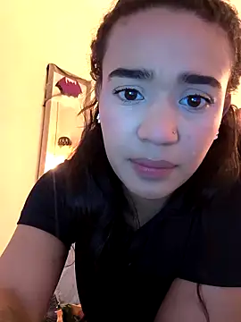 Snapshot of evafoxs chatting on October 18, 9:16 pm evafoxs online show from October 18, 9:16 pm