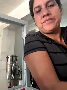 siri duque online show from November 15, 12:50 pm