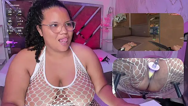 MhiaRey online show from March 6, 2:01 pm