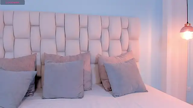 Snapshot of charlotte_borbom chatting on September 22, 6:17 pm charlotte borbom online show from September 22, 6:17 pm