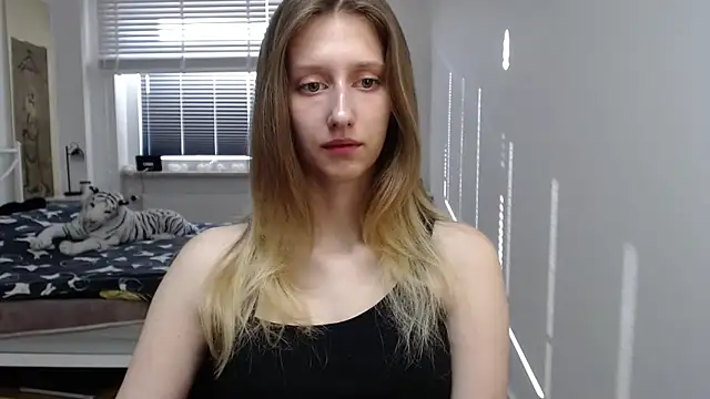 Snapshot of LUNA_delight chatting on September 10, 5:40 am LUNA delight online show from September 10, 5:40 am