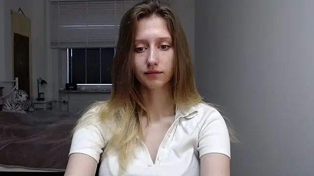 Snapshot of LUNA_delight chatting on September 15, 5:38 am LUNA delight online show from September 15, 5:38 am