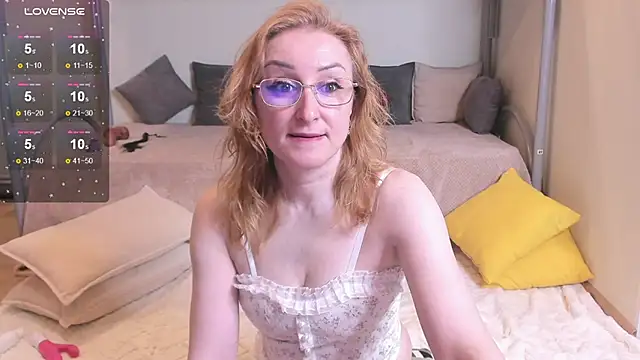 MadissonKiss online show from March 28, 12:00 am