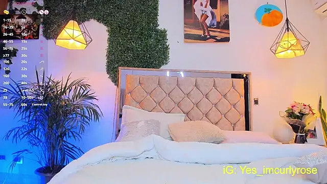 Snapshot of CurlyRose__ chatting on September 22, 8:51 pm CurlyRose   online show from September 22, 8:51 pm