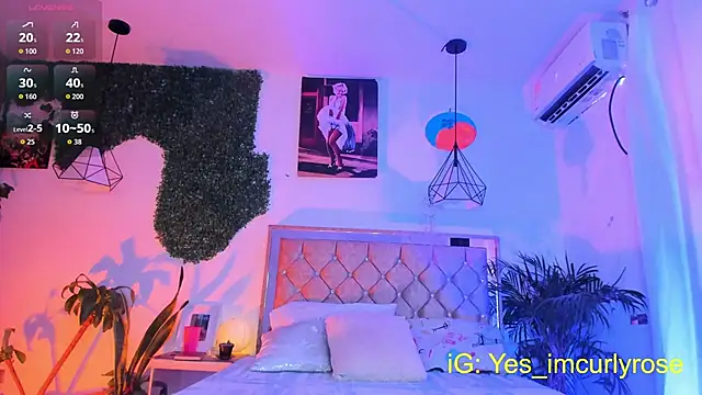 Snapshot of CurlyRose__ chatting on September 9, 10:20 pm CurlyRose online show from September 9, 10:20 pm