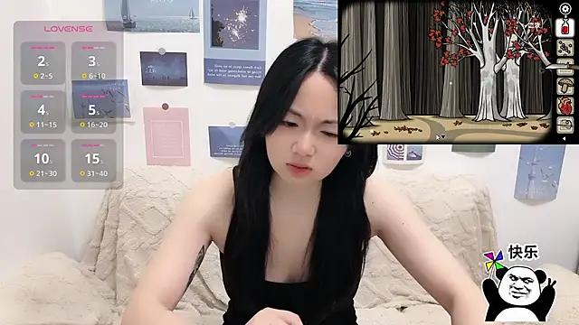 Snapshot of LiLiYbaby chatting on October 31, 6:39 am LiLiYbaby online show from October 31, 6:39 am