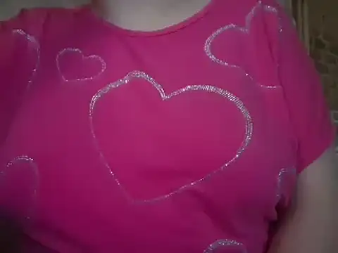 AalinnaK online show from December 20, 2:21 pm