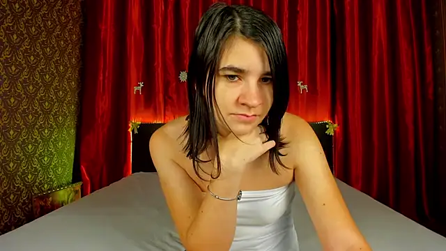  Polly Love  online show from December 23, 7:23 am