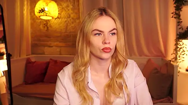 sn0w barbie online show from October 2, 8:41 am