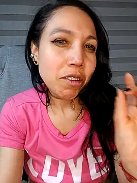 KimPielCanela online show from September 19, 1:37 am