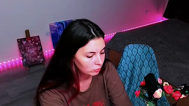 peaachybabe   online show from September 15, 8:49 pm