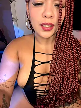 Snapshot of EmmaHot chatting on September 22, 11:52 am EmmaHot online show from September 22, 11:52 am