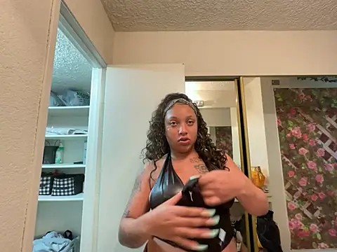 GoddessNih online show from October 27, 1:45 am